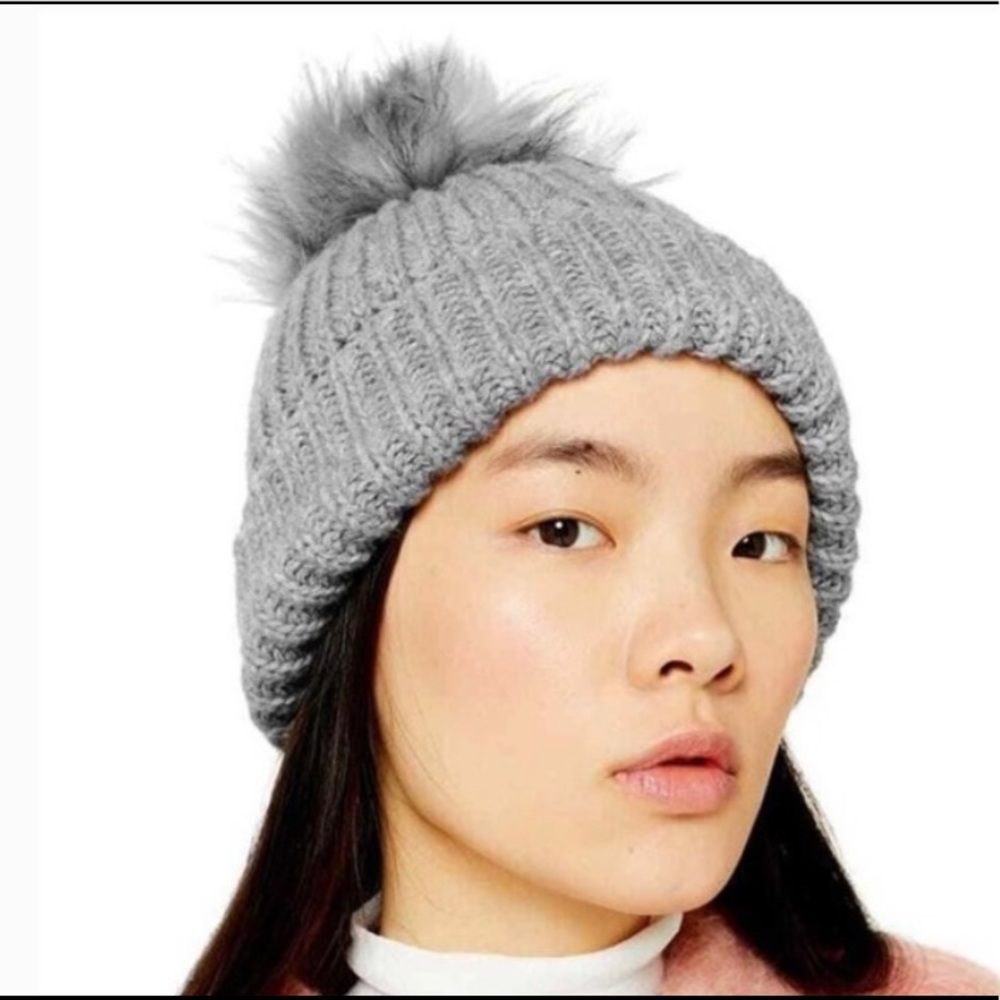 TopShop gray ribbed faux fur pom pom knit hat